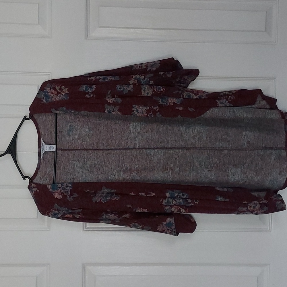 Wine/floral sweater